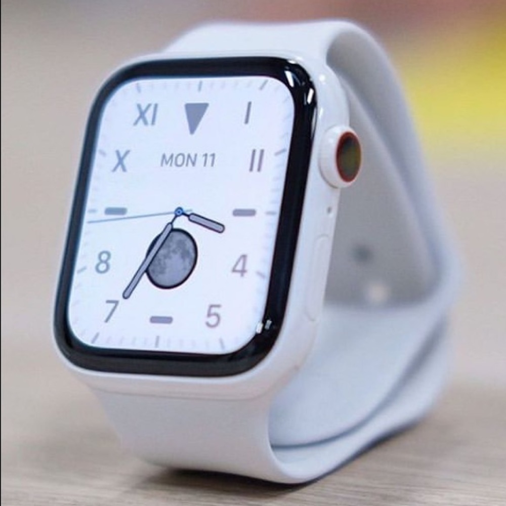 WHITE Apple Watch Replacement Band size 38/40 SM